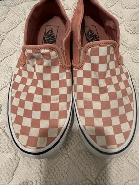 Vans Slip-On Checkerboard Sneakers - Pink & woman size 9